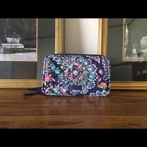 Vera Bradley French Paisley Phone Wallet Crossbody